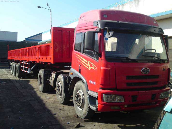 13米半掛6橋標箱車